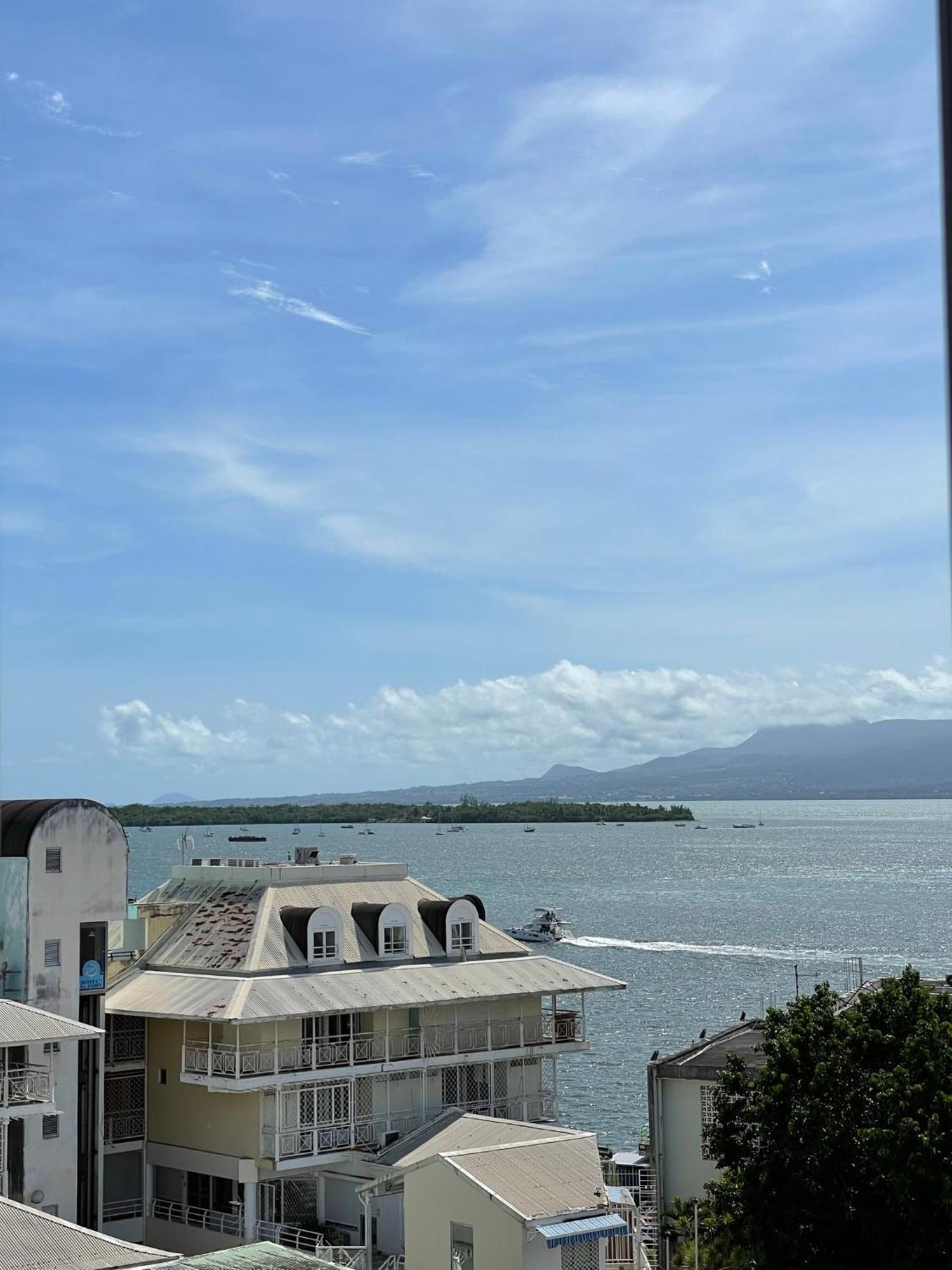 Penthouse Seaside 10 Min Port, Croisiere Et Aeroport Apartment Pointe-a-Pitre  Exterior photo