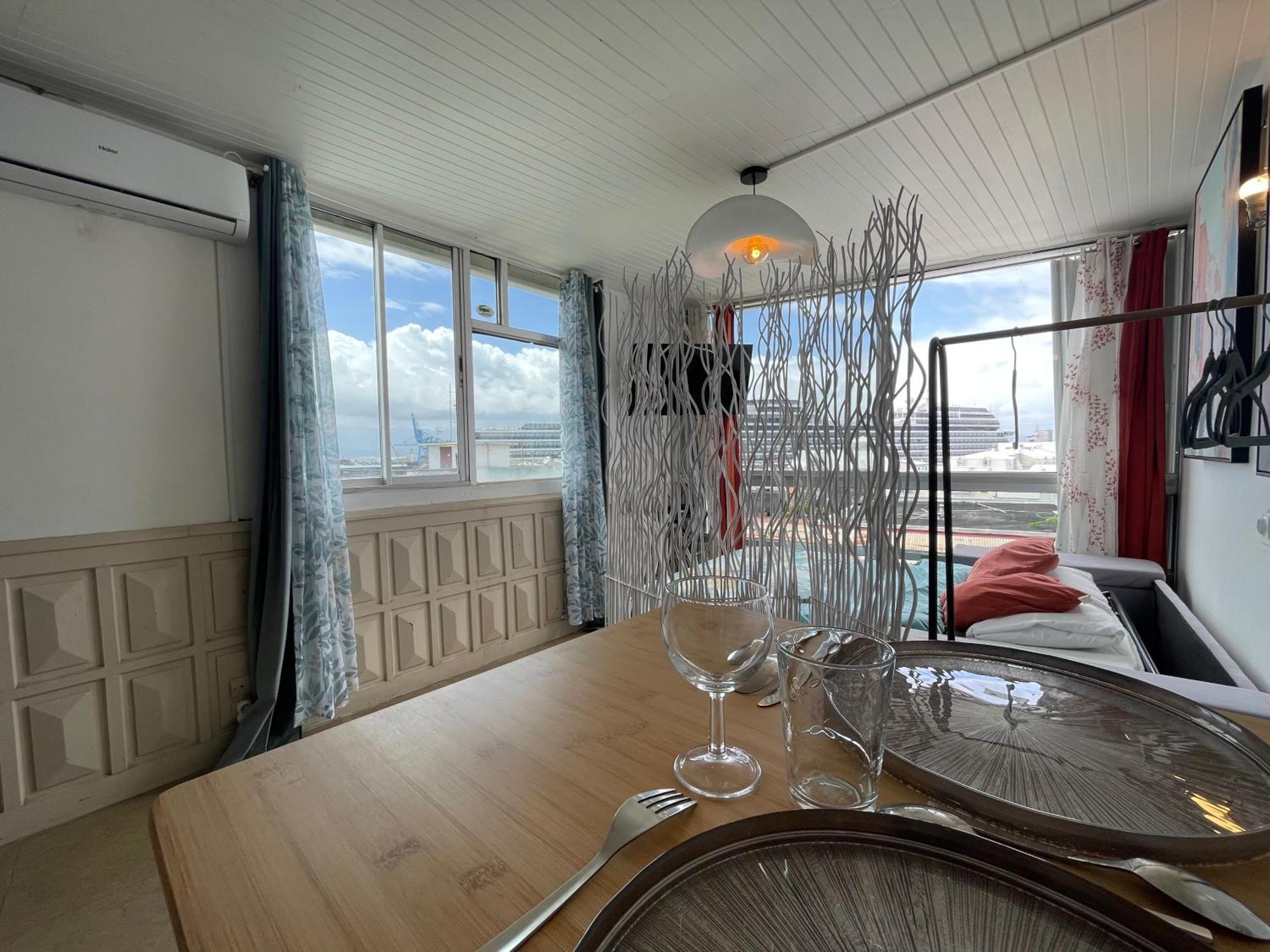 Penthouse Seaside 10 Min Port, Croisiere Et Aeroport Apartment Pointe-a-Pitre  Exterior photo